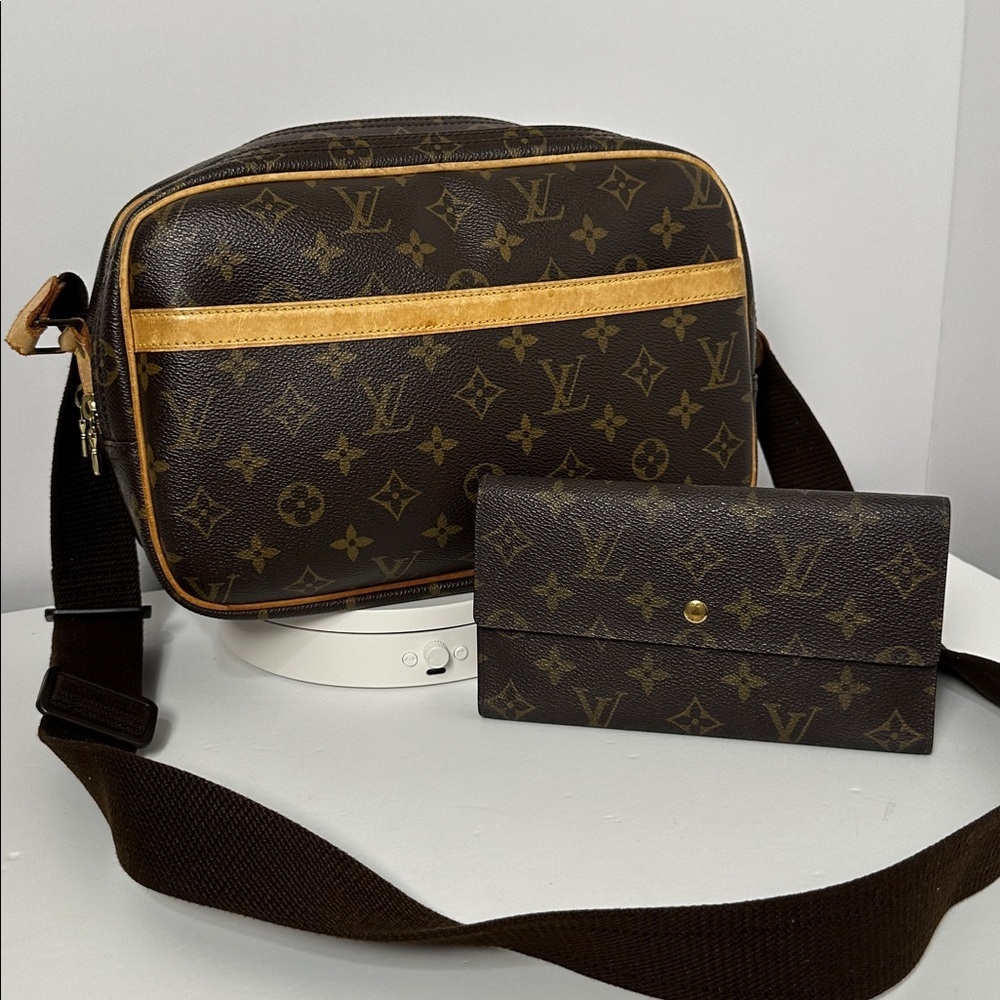 💯 Authentic Louis Vuitton Reporter  w/ Free LV Wallet🍀 - Picture 3 of 16